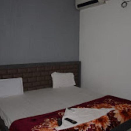 Hotel Rajawat , Madhya Pradesh Vidisha Extérieur photo